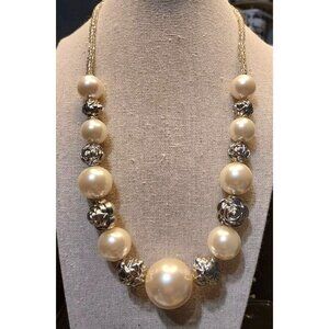 Large Chunky Faux Pearl Silvertone Rose Beaded 22" Necklace